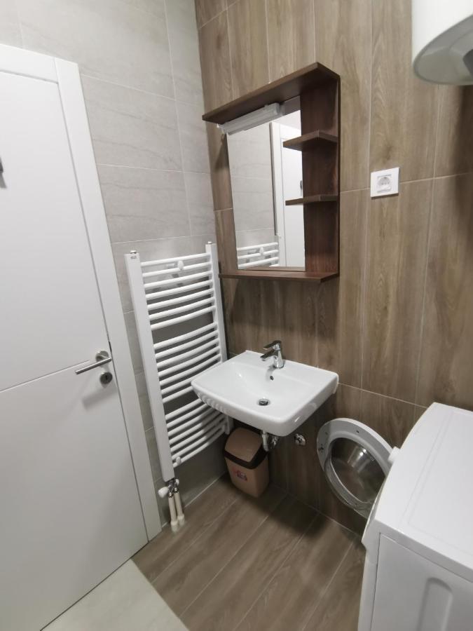 Magi Apartments Novi Sad Exteriör bild